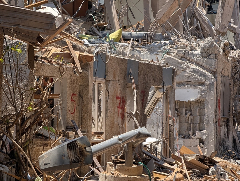 Как живет Израиль во время &laquo;войны на семи фронтах&raquo;