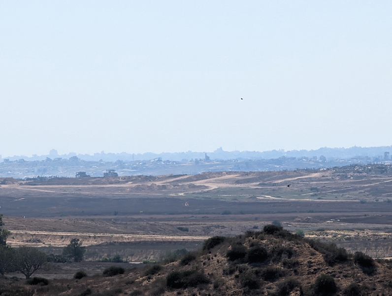 Как живет Израиль во время &laquo;войны на семи фронтах&raquo;