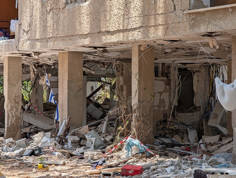 Как живет Израиль во время &laquo;войны на семи фронтах&raquo;