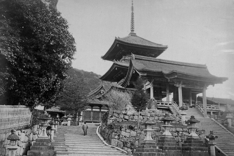 Какие японские города могли бомбить вместо Хиросимы и Нагасаки