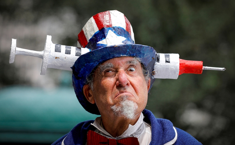 Какие ограничения для непривитых от коронавируса ввели разные страны