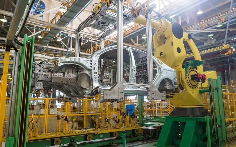 Каких иностранных запчастей не хватает Lada и КамАЗу. Инфографика