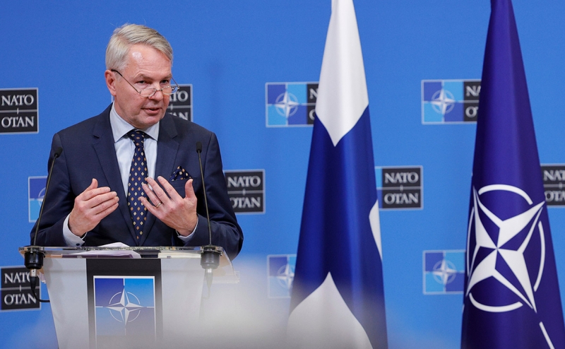 Канцлер Австрии назвал неактуальным вопрос о членстве страны в НАТО