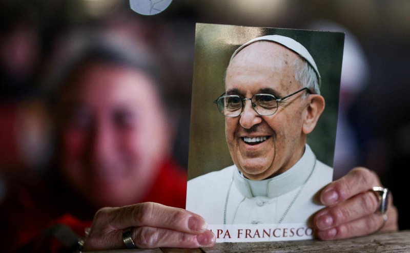 Кардинал заявил, что Франциску после лечения надо вновь учиться