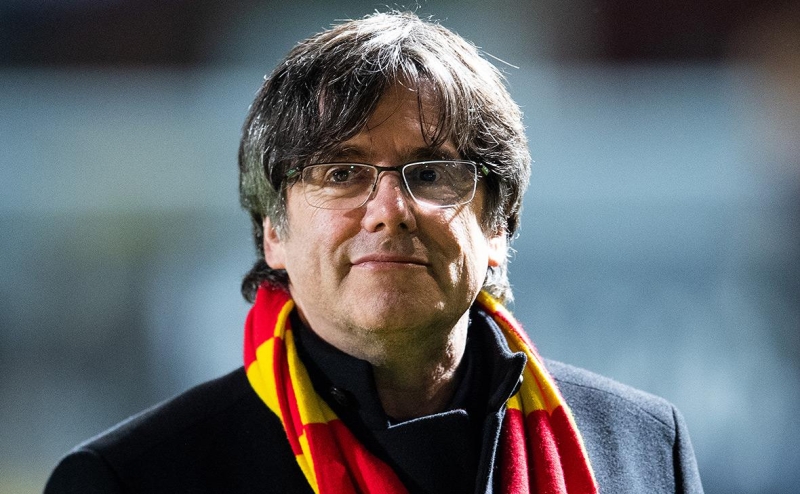 Карлес Пучдемон сбежал от полиции после выступления в Каталонии