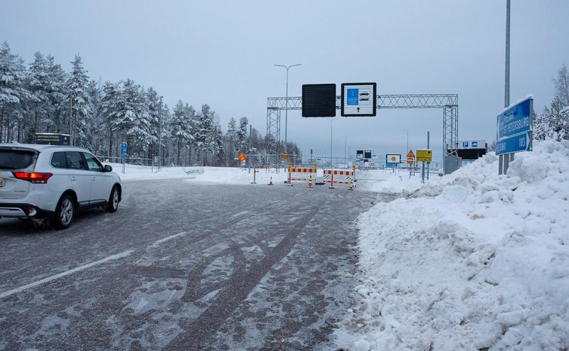 Казахстан вновь начал задерживать фуры российских грузоперевозчиков