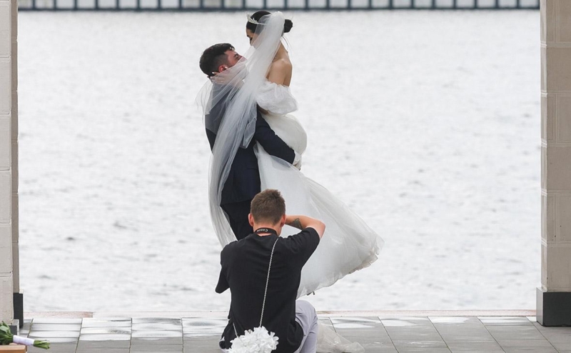 Каждая третья успешная россиянка поддержала идею материнства без брака