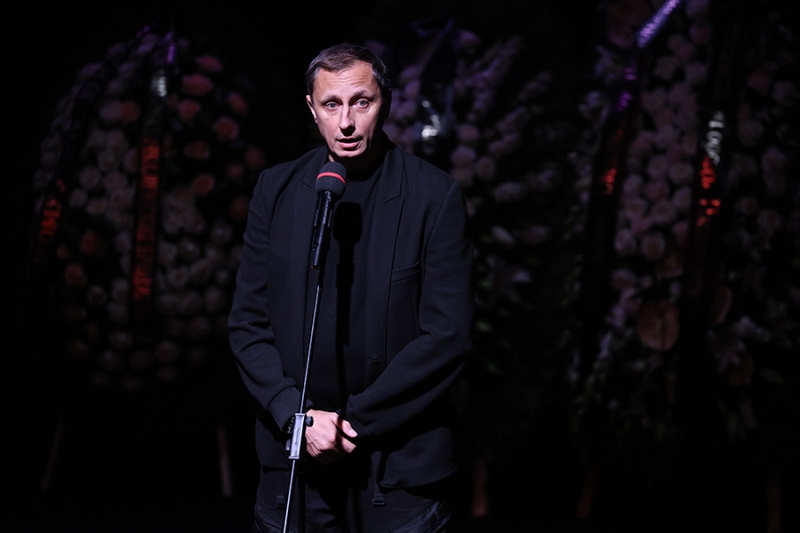 «Каждый считал КВН своим»: как прошла церемония прощания с Масляковым