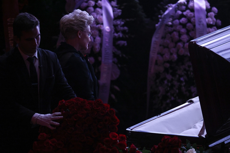 «Каждый считал КВН своим»: как прошла церемония прощания с Масляковым