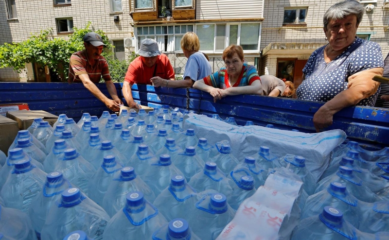 Киев предупредил о нехватке воды для 1 млн человек из-за прорыва ГЭС