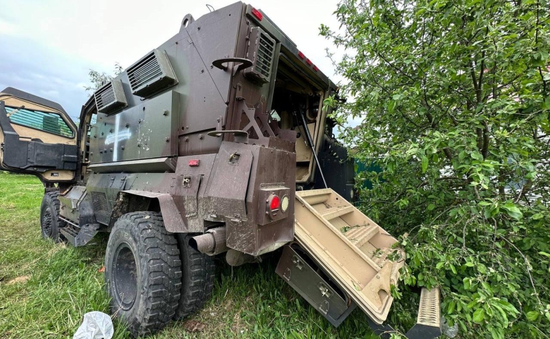 Киев заявил, что не знает, как американская техника попала к