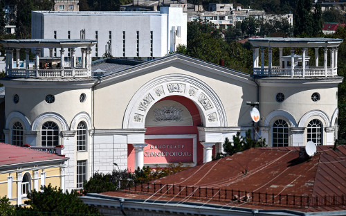 Кинотеатры попросили Собянина увеличить лимит по зрителям