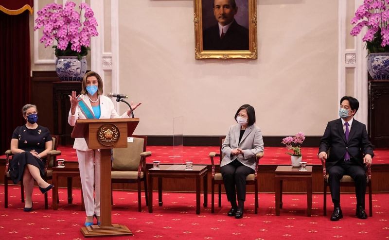 Китай счел визит Пелоси предлогом США для усиления военного присутствия