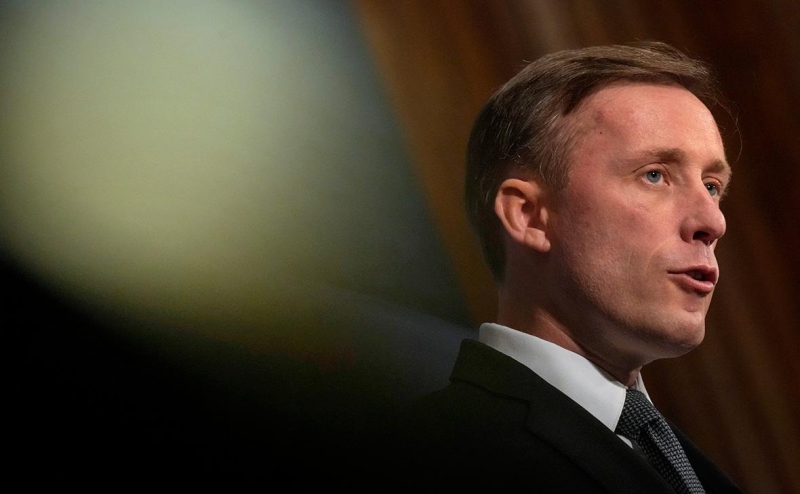 Китай сравнил передачу кассетных бомб Украине с подливанием масла в