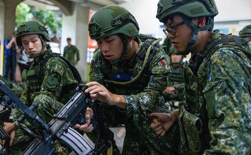 Китай ввел санкции против США из-за продажи оружия Тайваню