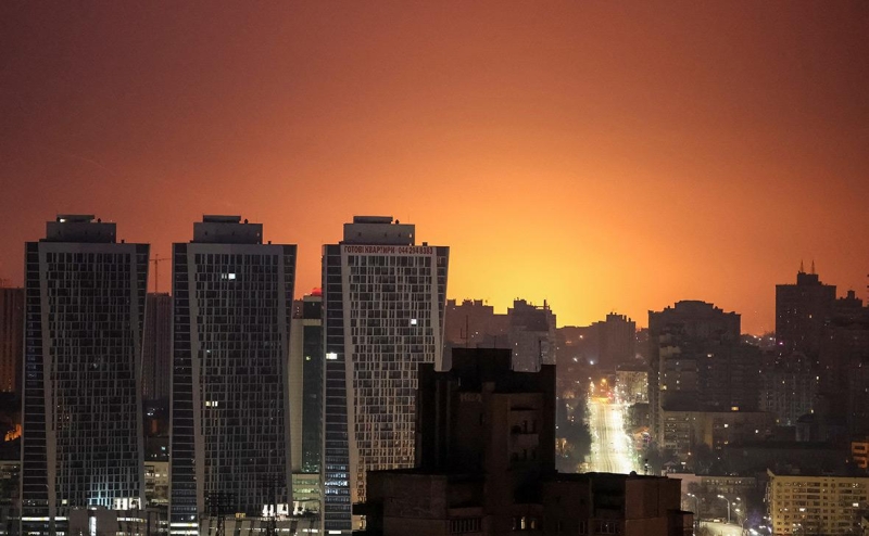 Кличко сообщил  о падении обломков на территории двух предприятий в