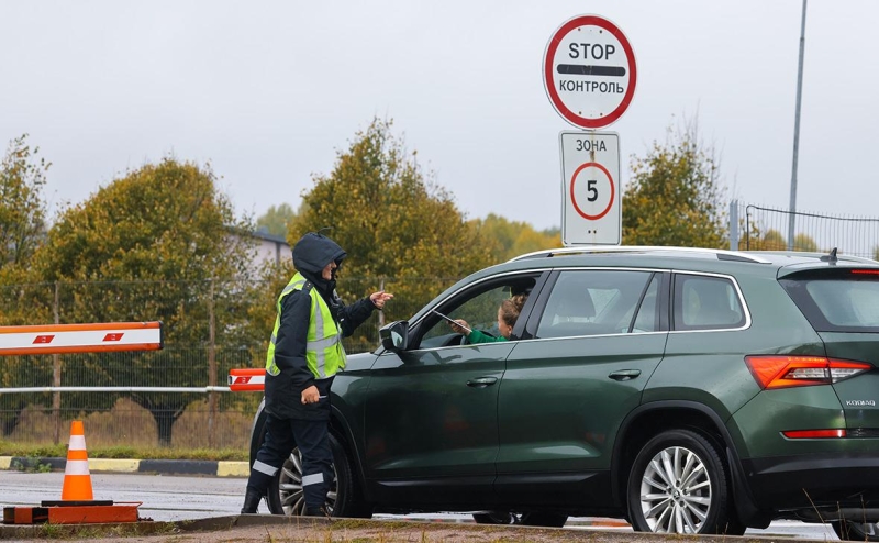 Клишас назвал странными поправки о записи на пересечение границы