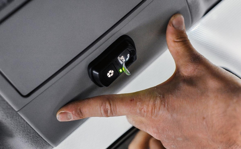 Кнопку SOS в автомобилях привяжут к голосовым помощникам