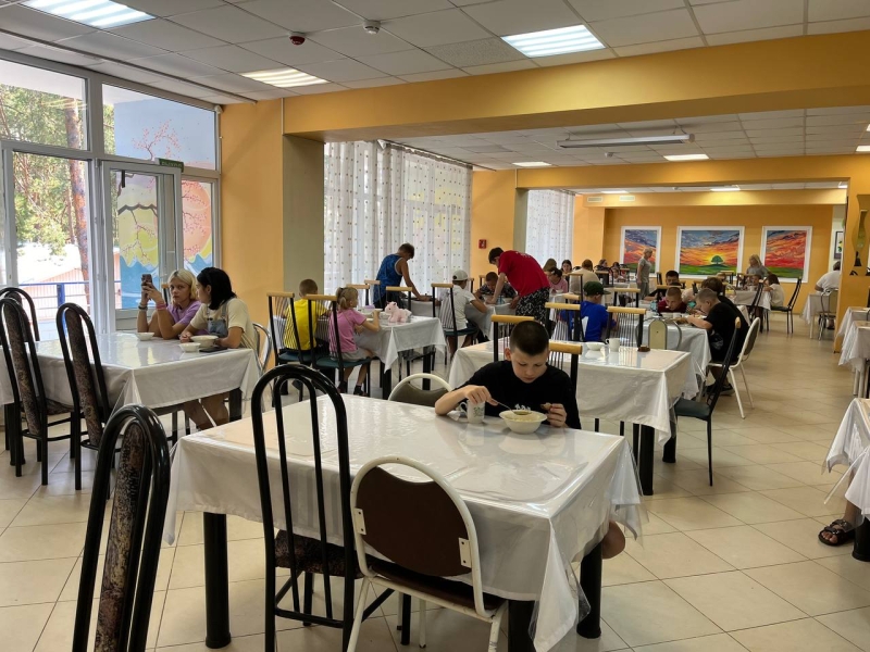 «Когда салют был — убежала»: как живут эвакуированные из Курской