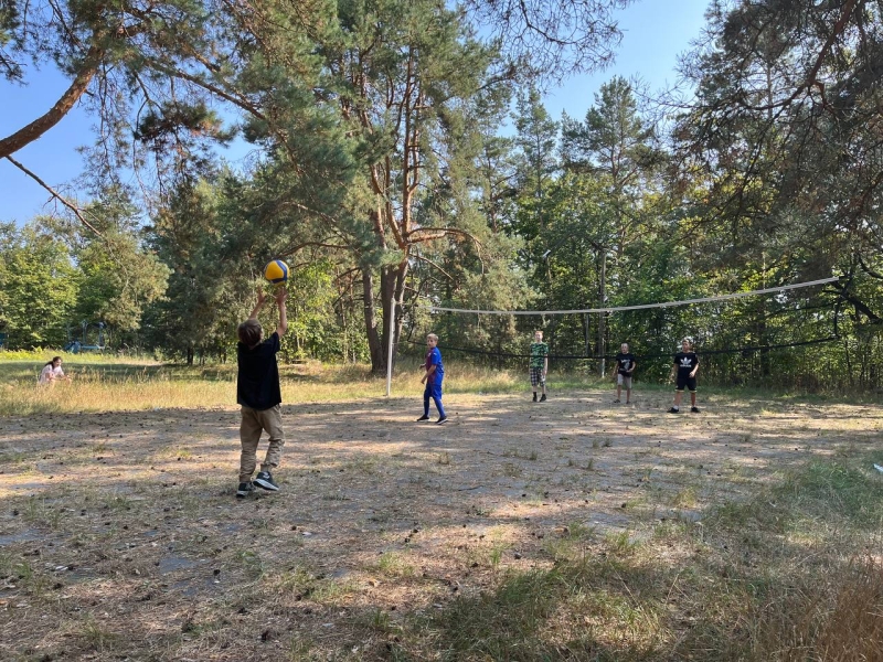 «Когда салют был — убежала»: как живут эвакуированные из Курской