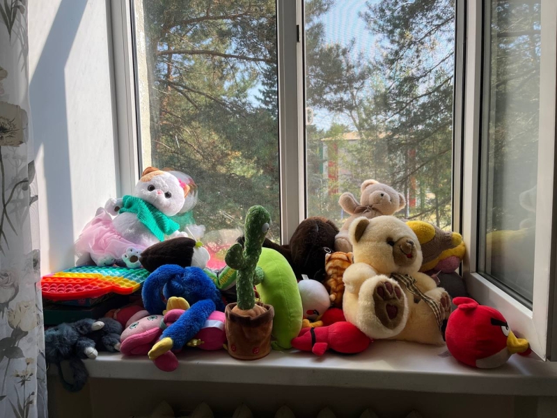 «Когда салют был — убежала»: как живут эвакуированные из Курской