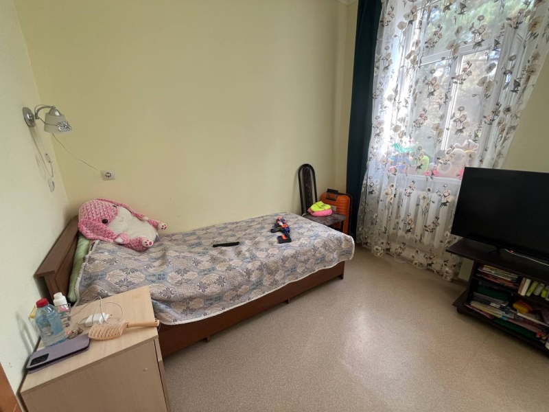 «Когда салют был — убежала»: как живут эвакуированные из Курской