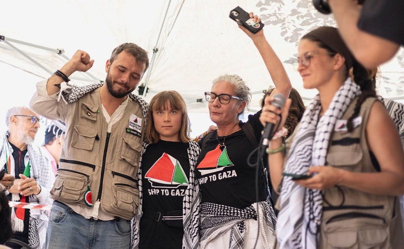 Команда судна с Гретой Тунберг заявила о высадке израильских сил на