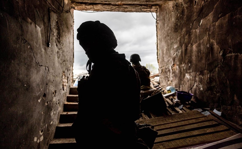 Командующий Сухопутными войсками ВСУ сообщил о контратаках в Бахмуте