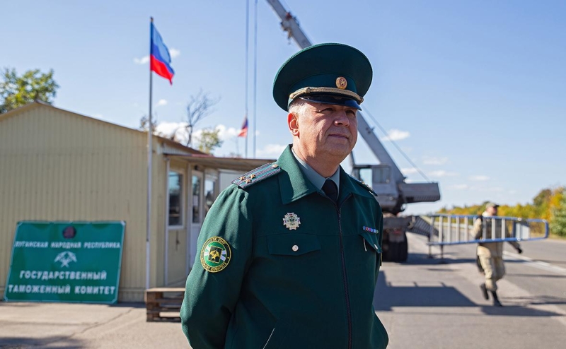 «Коммерсантъ» узнал, как экс-глава таможни ЛНР избежал гибели при