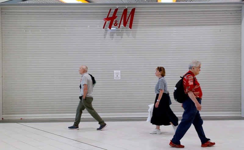 «Коммерсантъ» узнал о новом операторе магазинов бренда Crocs