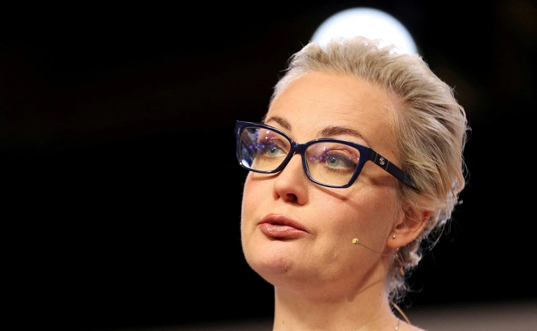 «Коммерсантъ» узнал о планах Мосбиржи по покупке своего брокера