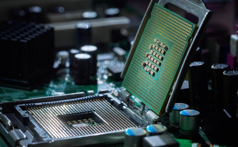 «Коммерсантъ» узнал о плане по разработке в России процессора