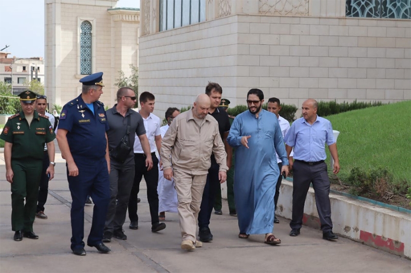 «Коммерсантъ» узнал о визите Суровикина в Алжир с делегацией