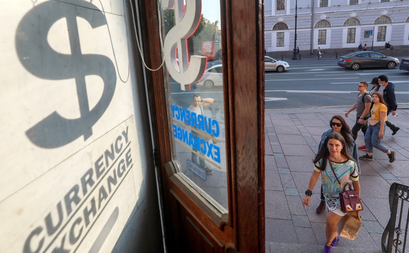 Костин рассказал о плане на &laquo;время Ч&raquo; при блокировке расчетов в доллар