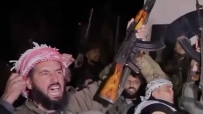 Ковер вынесли, Асад упал: первый день после свержения президента в