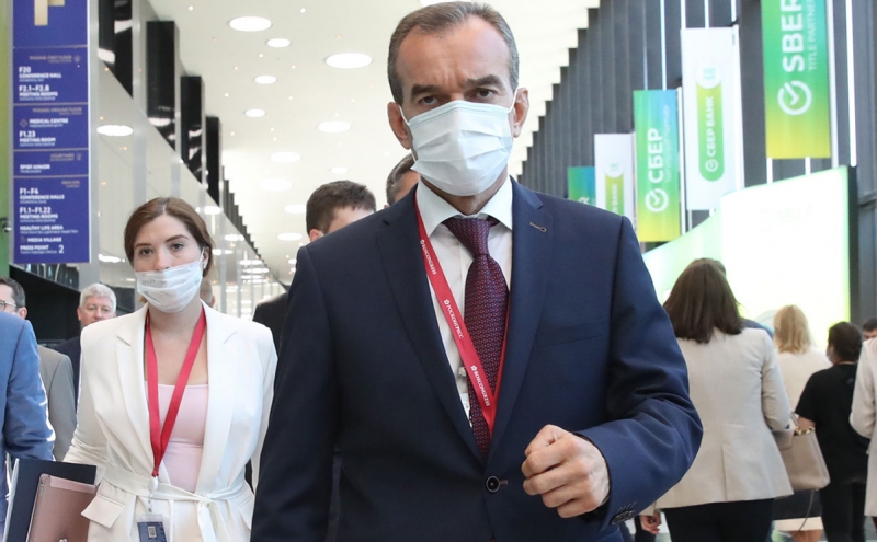 Краснодарский губернатор заявил о планах ввести обязательную вакцинаци