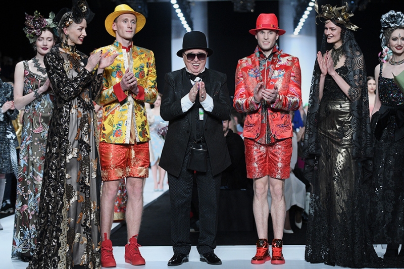 &laquo;Красный Диор&raquo; Слава Зайцев: каким был путь модельера из Иваново