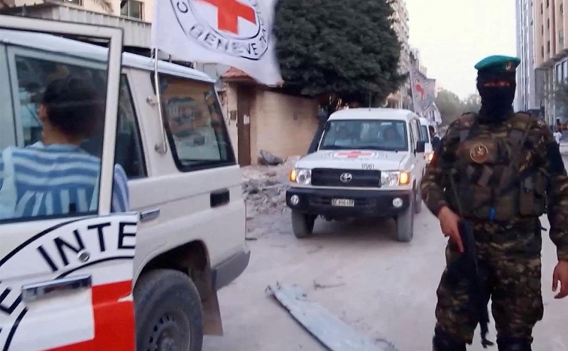 Красный Крест заявил о &laquo;нетипичном&raquo; размещении заложников ХАМАС