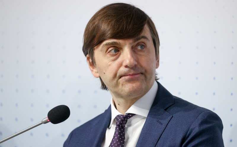 Кравцов сообщил о планах насчет ЕГЭ на фоне отказа от Болонской системы