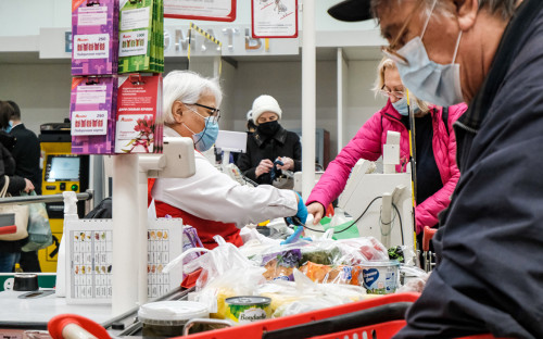 Кремль назвал необходимый для остановки падения доходов россиян срок