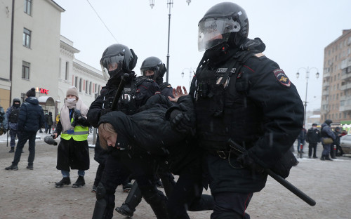 Кремль назвал статью FT об усилении силовиков «упражнениями по России»