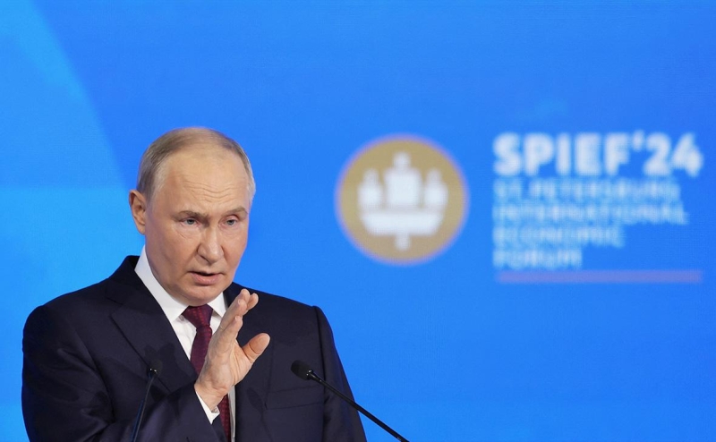 Кремль оценил слова Карлсона об «авторитарной стране»