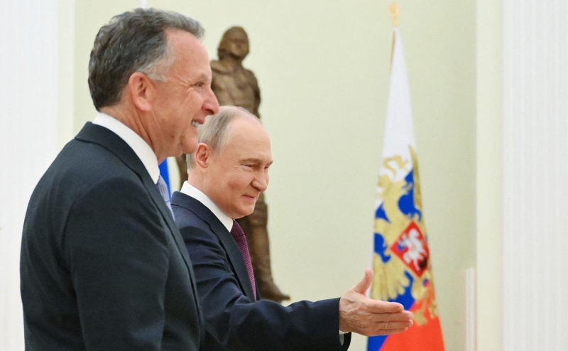 Кремль опроверг обсуждение авиасообщения с США на переговорах с