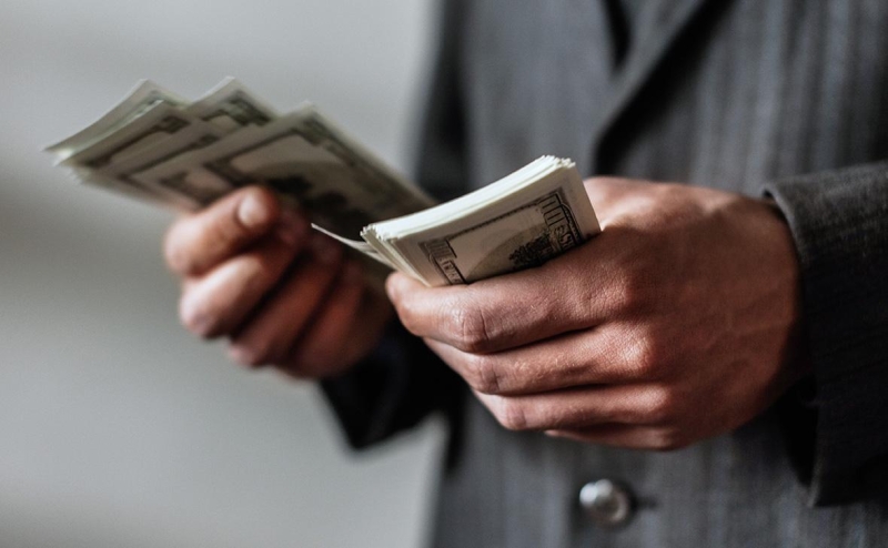 Кремль решил не раскрывать компании, которые обязали продавать валюту