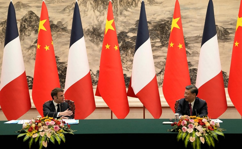 Кремль счел «яростной критикой США» слова Макрона о ядерном оружии