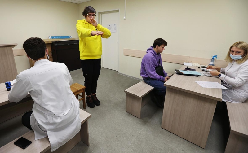 Кремль сообщил о поддержке Путиным идеи повысить призывной возраст