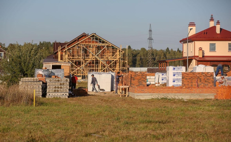 Крупный бизнес перенесет выплаты премий из-за налоговых изменений
