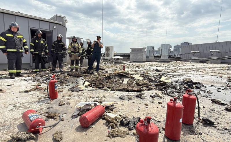 Крыша «Белгород Арены» загорелась после атаки дрона ВСУ