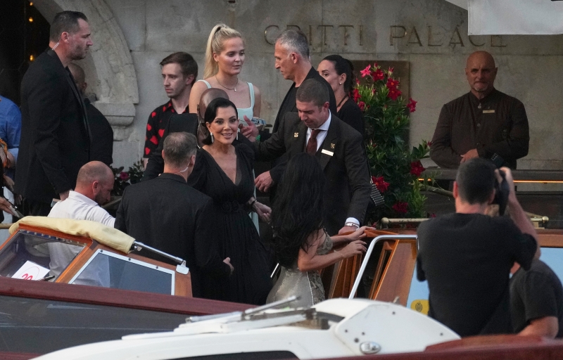 Кто приехал на свадьбу Джеффа Безоса. Фоторепортаж