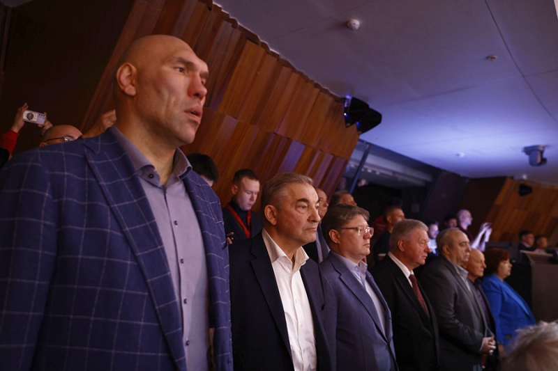 Кто пришел поддержать выдвижение Путина в президенты. Фотографии